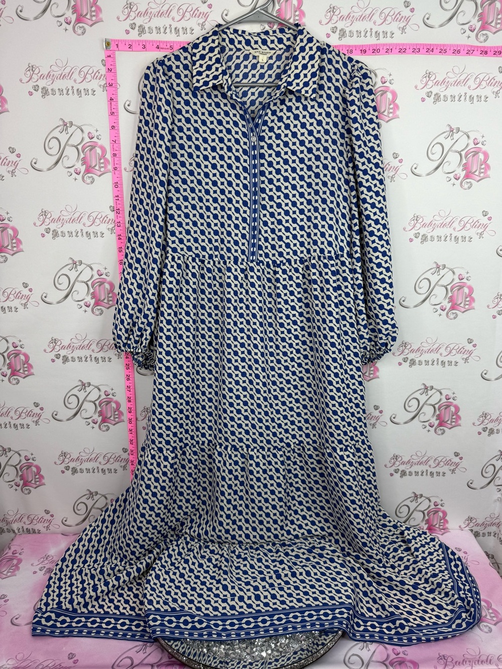 Max studio London dress Women's Blue and White Patterned Long Sleeve Dress